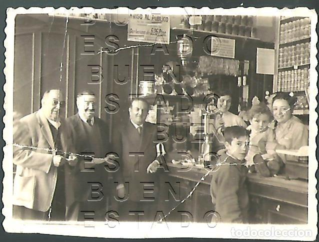 Fotograf&iacute;a antigua: SEVILLA TIENDA DE ULTRAMARINOS A&Ntilde;OS 50 BRUNO FOTOGRAFO FOTOGRAFIA UNICA COSTUMBRISMO 8X5 M47