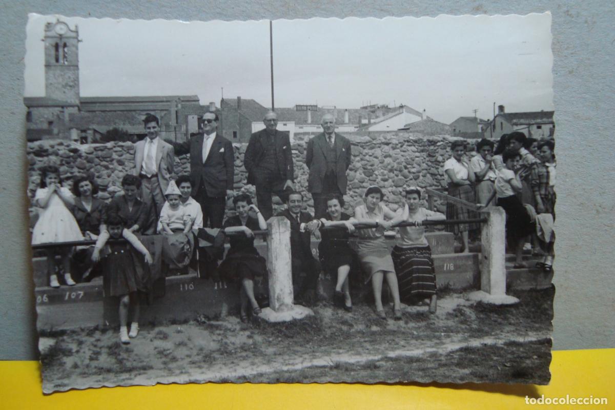 Fotograf&iacute;a antigua: ANTIGUA FOTOGRAFIA GRUPO DE PERSONAS EN MOLLET DEL VALLES BARCELONA A&Ntilde;OS 50.