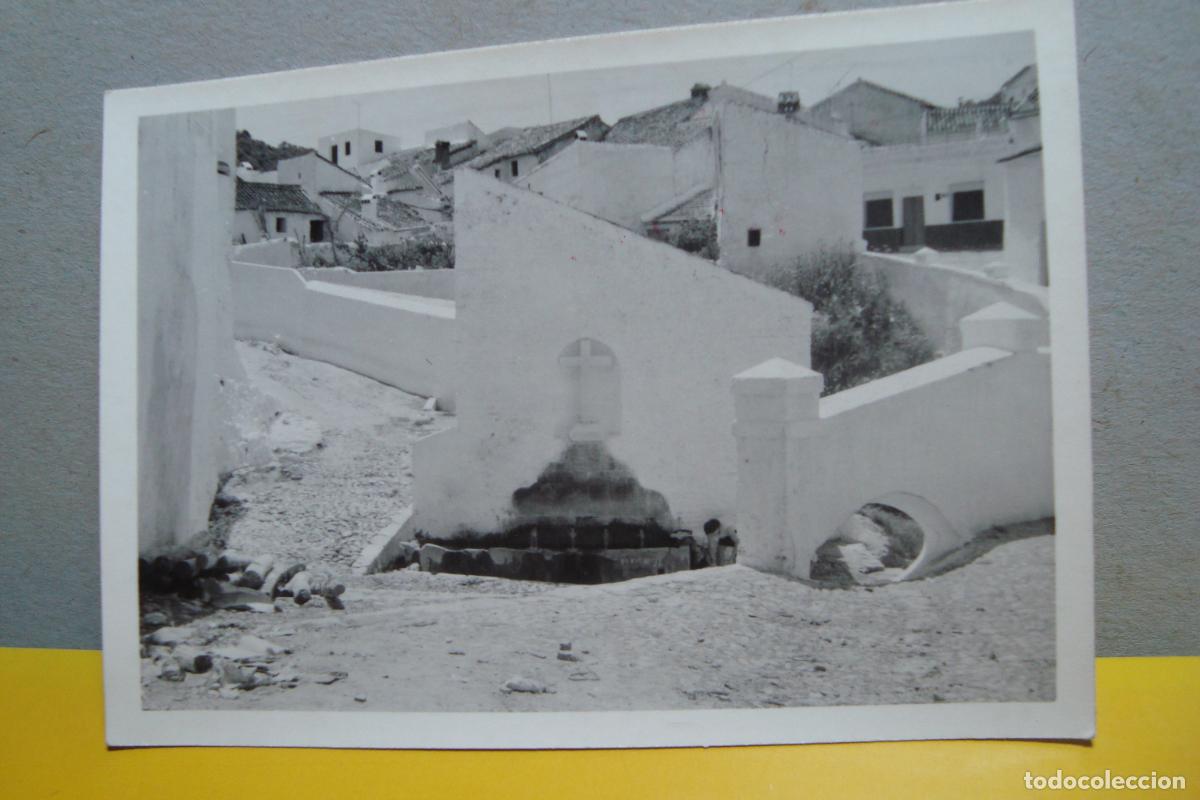 Fotograf&iacute;a antigua: ANTIGUA FOTOGRAFIA VISTA DE MONDA MALAGA 1971. FUENTE