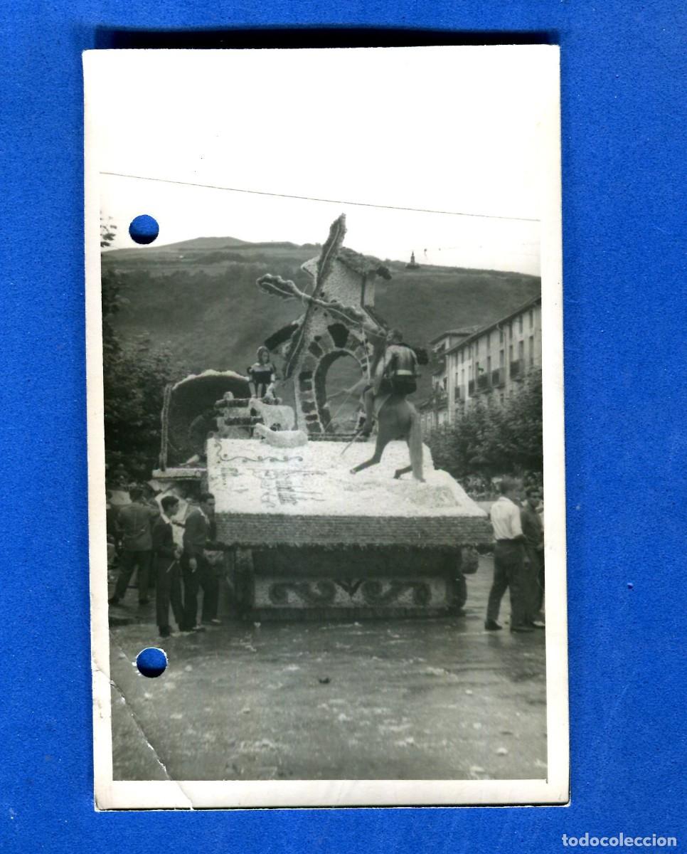 Fotograf&iacute;a antigua: FOTOGRAFIA LAREDO BATALLA DE LAS FLORES SANTANDER FOTO CON AGUJEROS
