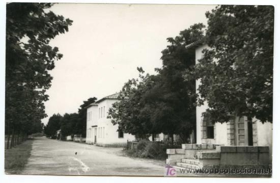 Antique Photography: Foto de un albergue femenino, sin identificar 9 x 14, escrita al dorso en 1966