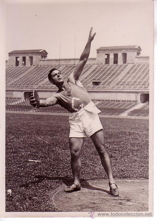 Antique Photography: deporte. atletismo. lanzador de disco, espa&ntilde;a. lanzador d peso. 1920's-30's. 13 x 18 cm.