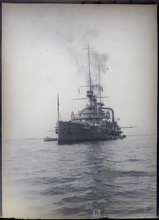 Antique Photography: Buque entrando al puerto de Barcelona, 1910 aprox. cristal negativo 9 x 12 cm.