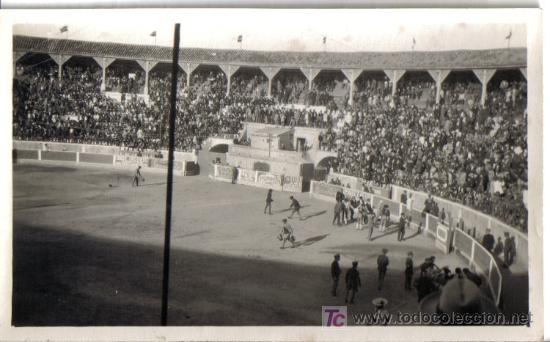 Fotograf&iacute;a antigua: FOTOGRAFIA DE LA LINEA (CADIZ) PLAZA DE TOROS ABRIL 1925