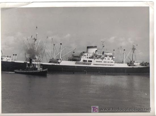 Fotograf&iacute;a antigua: FOTOGRAFIA DE UN BARCO CON EL PRACTICO