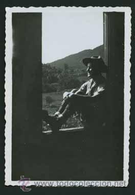 Photographie ancienne: Joven escolta en contraluz. Santa Fe del Montseny. 22/9/35