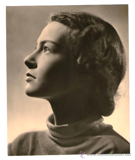 Fotograf&iacute;a antigua: ILSE WERNER (1921-2005) Actriz, publicada en la revista primer plano, sin datos del fot&oacute;grafo.