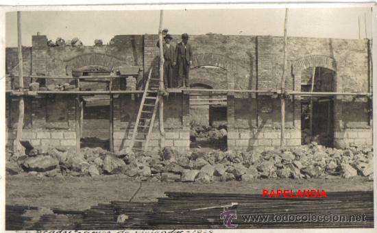 Fotograf&iacute;a antigua: INTERESANTE FOTOGRAFIA POSTAL , LOS PRADOS (MALAGA) GRUPO DE VIVIENDAS 1929