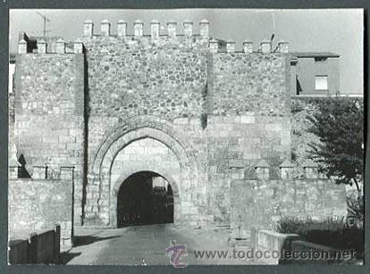 Fotograf&iacute;a antigua: Salamanca.  Ciudad Rodrigo. Puerta. Murallas. Preciosa vista. c. 1968