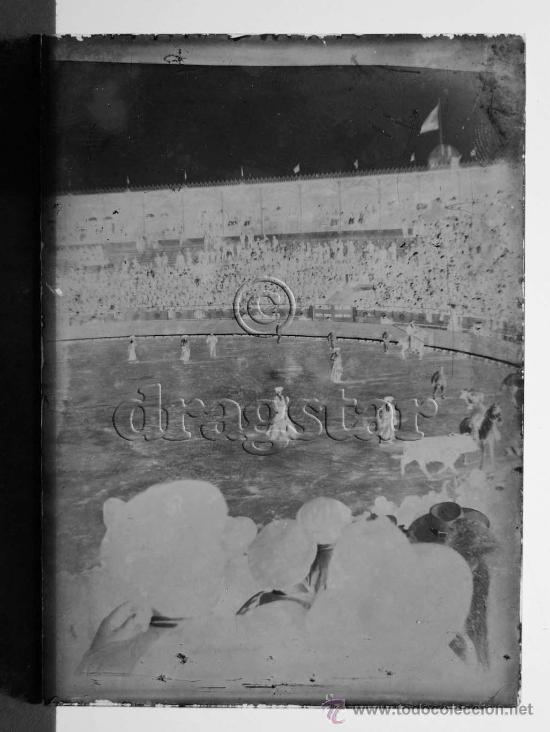Antique Photography: PLACA FOTOGRAFICA ORIGINAL CRISTAL 6X9 CORRIDA DE TOROS CABALLO SIN PETO EN CASTELLON