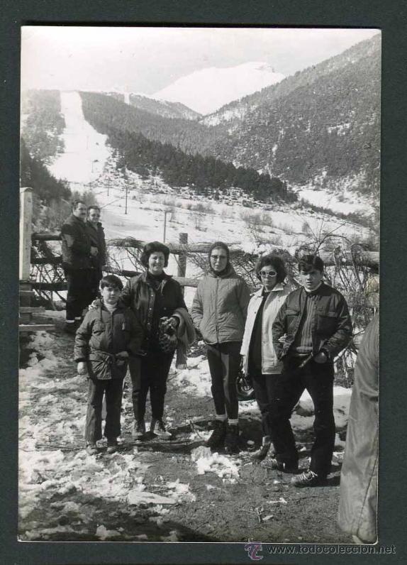 Fotograf&iacute;a antigua: Esqu&iacute;. Esquiadores. Pistas. Nieve. Pirineos. c. 1965