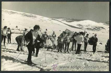 Fotograf&iacute;a antigua: Esqu&iacute;. Esquiadores. Pistas. Nieve. Pirineos. c. 1960
