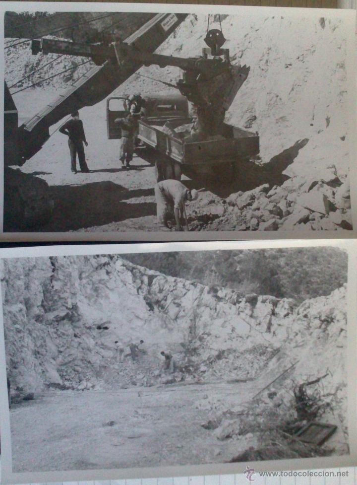 Fotograf&iacute;a antigua: DOS FOTOGRAFIAS DE IBIZA, TRABAJOS DE RECONSTRUCCION DEL MURO DEL PUERTO, 12 X 18 CM, A&Ntilde;OS 50