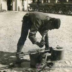Fotografía antigua: GUERRA CIVIL. MELILLA. SOLDADOS, ARMAS Y ESTAMPAS-3 C. 1936