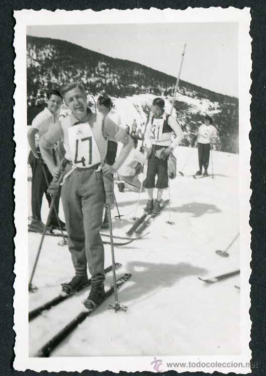 Fotograf&iacute;a antigua: La Molina. Concurso de esqu&iacute;. El n&uacute;mero 47 muy alegre. 1944