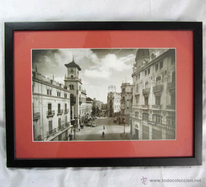Photographie ancienne: Fotograf&iacute;a enmarcada de Castell&oacute;n de la Plana. Plaza General&iacute;simo, Casino Antiguo