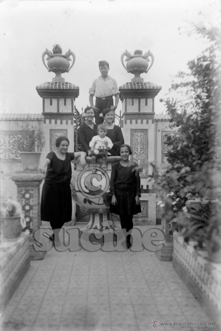Fotografia antica: PLACA FOTOGRAFICA ORIGINAL DE LA ENTRADA A LA MAS&Iacute;A DEL CERAMISTA  J.B. SEGARRA