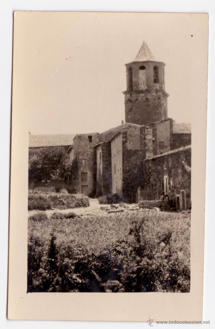 Fotograf&iacute;a antigua: IGLESIA ROM&Aacute;NICA O MEDIEVAL CON CONSTRUCCIONES ADOSADAS. K ltd. S/F