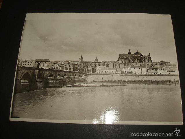 Alte Fotografie: CORDOBA VISTA DE LA CIUDAD DESDE EL RIO FOTOGRAFIA A&Ntilde;OS 20 13 X 18 CMTS CHRISTIAN DE CATERS FOTOGRAF