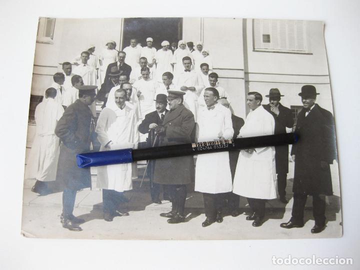 Antique Photography: FOTOGRAFIA DE LA VISITA DE UN GENERAL AL INSTITUTO DE PROFESORES ARTIGAS - IPA - FOTOGRAFO ORTIZ