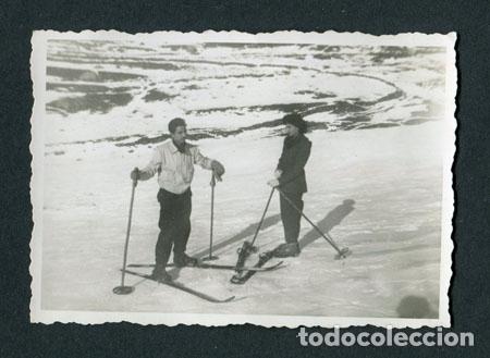 Fotograf&iacute;a antigua: LA MOLINA. Estaci&oacute;n de esqu&iacute;.  Esquiadores. 2/1950