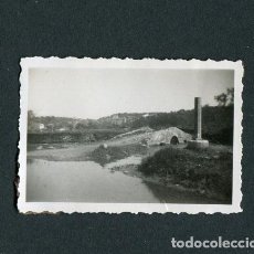 Photographie ancienne: GIROMA. ESPONELLÀ. PUENTE Y COLUMNA. RÍO. C,1944. Lote 112286679