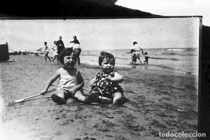 Antique Photography: ANTIGUO NEGATIVO PLACA DE CRISTAL.ni&ntilde;as en la playa.CLICH&Eacute;.ANTIGUA FOTO.VALENCIA.PROVINCIA.
