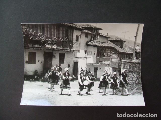 Photographie ancienne: PRAVIA ASTURIAS FIESTA VIRGEN DEL VALLE GAITEROS FOTOGRAFIA ANTIGUA 7,5 X 10,5 CMTS