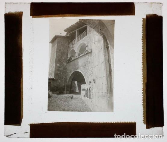 Antique Photography: UNA CASA DE SANT BOI DE LLOBREGAT, 1900'S. CRISTAL POSITIVO 8X8 CM.
