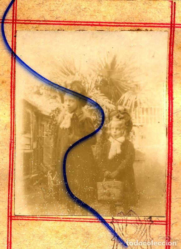 Fotografia antica: FOTO MR RETRATO 2 NI&Ntilde;AS  CONSUELO Y MERCEDES ROIG 1903 TAMA&Ntilde;O C.D.V. REVERSO ESCRITO