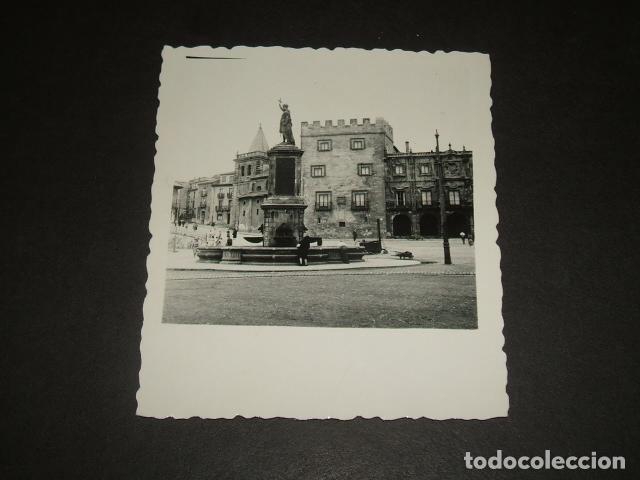 Fotografia antiga: GIJON ASTURIAS PALACIO Y PLAZA DE REVILLAGIGEDO A&Ntilde;OS 40 6,5 X 7,5 CMTS