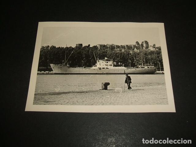 Fotografia antiga: MALAGA BARCO EN EL PUERTO FOTOGRAFIA A&Ntilde;OS 40 POR VIAJERO ALEMAN 7,5 X 10,5 CMTS