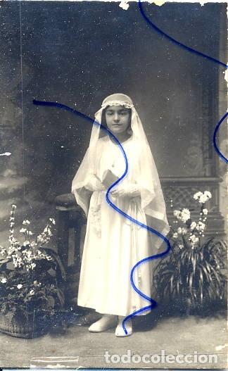 Alte Fotografie: FOTO SAGRISTA -PIERA RETRATO NI&Ntilde;A COMUNION TARJETA POSTAL CON REVERSO