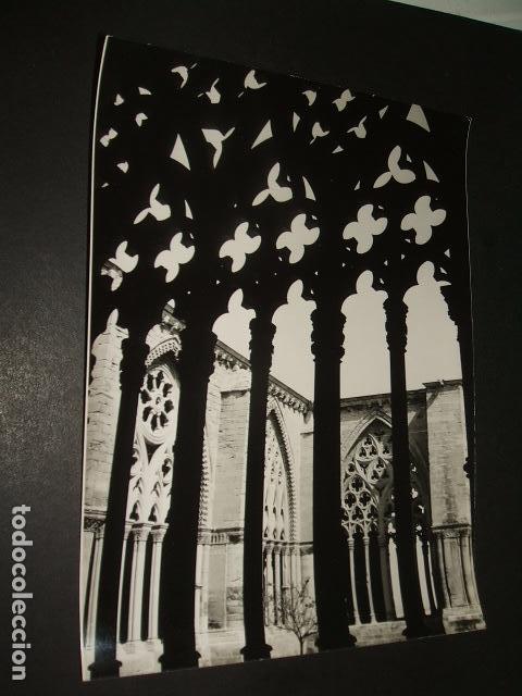 Fotografia antiga: LERIDA CATEDRAL CLAUSTRO FOTOGRAFIA ANTIGUA POR VIAJERO FRANC&Eacute;S 13 X 18 CMTS
