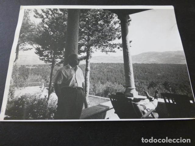 Fotograf&iacute;a antigua: PARADOR NACIONAL DE GREDOS AVILA VISTA DESDE LA TERRAZA ANTIGUA FOTOGRAFIA 13 X 18 CMTS