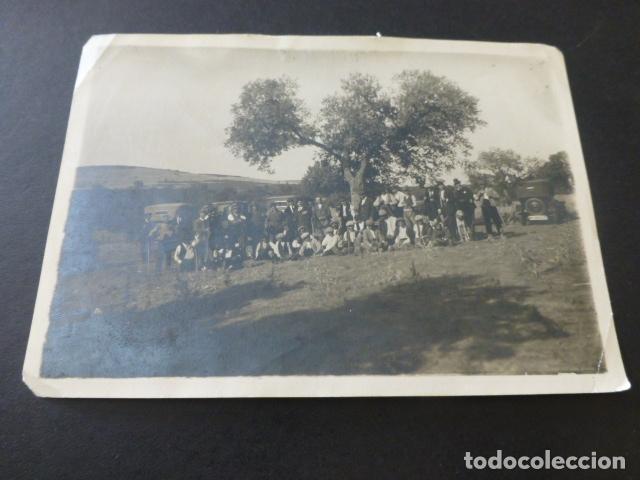 Fotograf&iacute;a antigua: CACERIA EN FINCA DE LA COMUNIDAD DE MADRID FOTOGRAFIA A&Ntilde;OS 20 10,5 X 15 CMTS