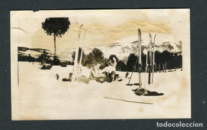 Fotograf&iacute;a antigua: ESQU&Iacute;. Esqu&iacute; de fondo. Dos esquiadores. c.1930