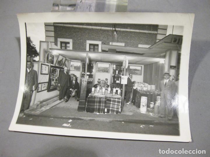 Antique Photography: Stand de la Diputaci&oacute;n de Segovia. Cuadros, Azulejos de Zulogaga, gomas Klein, etc. A&ntilde;os 30.