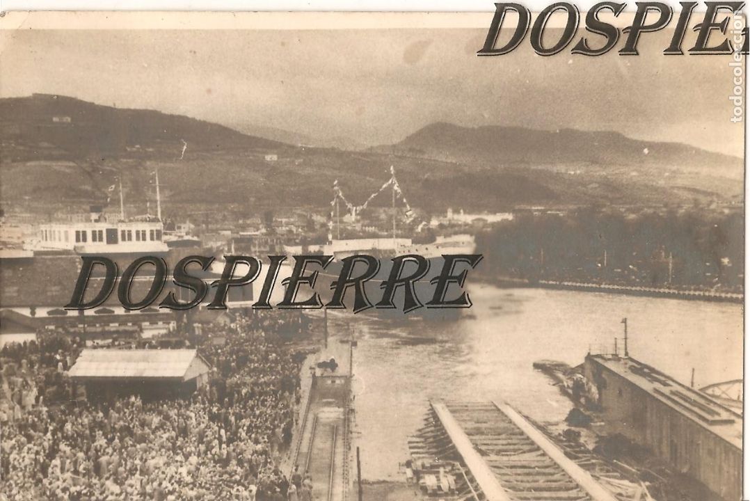 Fotograf&iacute;a antigua: ANTIGUA FOTO, BOTADURA DE BUQUE EN ASTILLERO, RIA DEL NERVI&Oacute;N ???, ORIGINAL, 10X16
