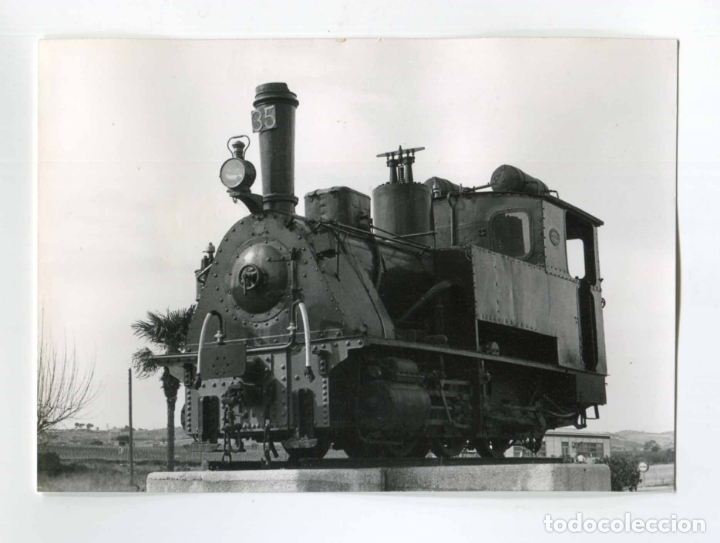 Fotograf&iacute;a antigua: Ferrocarril. M&aacute;quina de tren. c. 1960