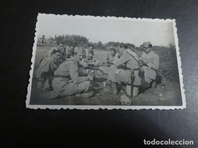 Fotograf&iacute;a antigua: MILITARES EN MANIOBRAS O PRACTICAS EN EL CAMPO FOTOGRAFIA MILITAR A&Ntilde;OS 40 6 X 8,5 CMTS