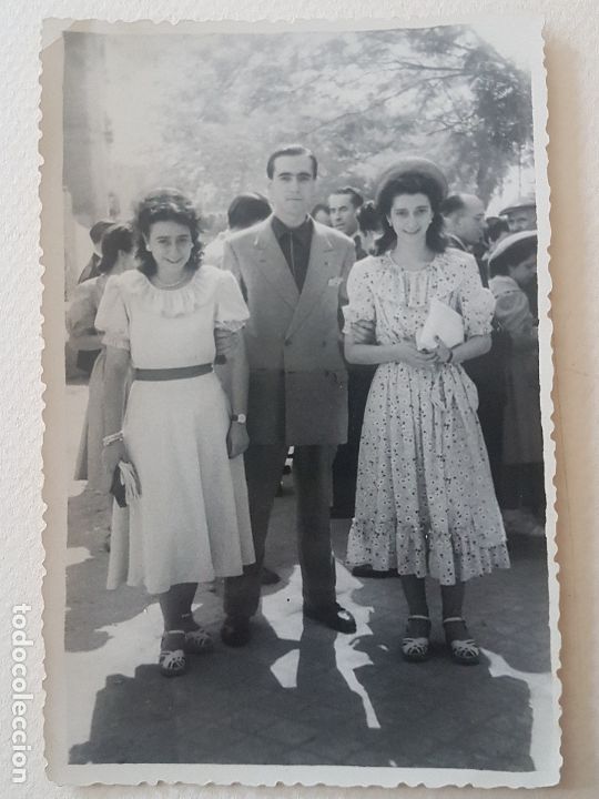 Fotografia antiga: RETRATO DOS MUJERES Y HOMBRE FOTOGRAF&Iacute;A A&Ntilde;OS 60