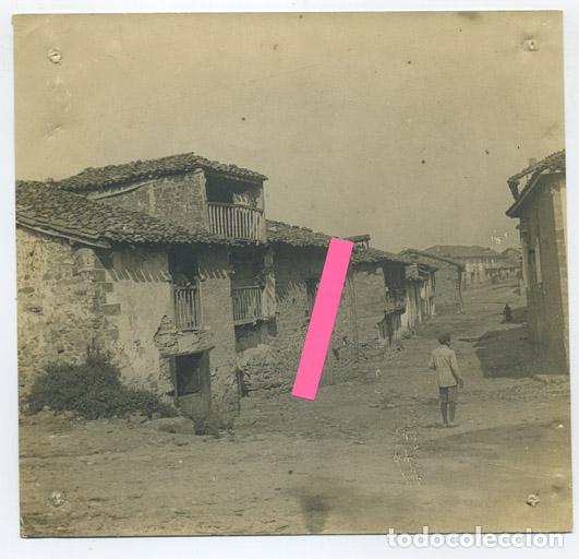 Fotograf&iacute;a antigua: UN PUEBLO DEL VALLE DE IGU&Ntilde;A. CANTABRIA. D&Eacute;CADA DE 1910.