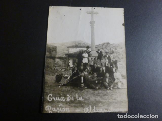 Alte Fotografie: ALDEANUEVA DE LA VERA CACERES CRUZ DE LA PASION ANTIGUA FOTOGRAFIA A&Ntilde;OS 20 8,5 X 11,5 CMTS