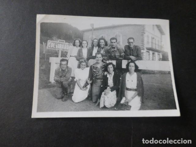 Fotograf&iacute;a antigua: COLLADO DE IBARDIN NAVARRA GRUPO 1942 ANTIGUA FOTOGRAFIA 6,4 X 9 CMTS