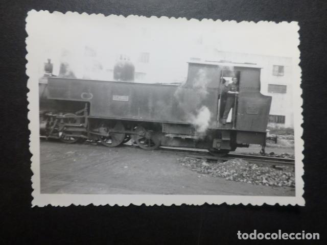 Fotograf&iacute;a antigua: LEON MAQUINA TREN EL PORMA EN ESTACION FERROCARRIL DE LA ROBLA FOTOGRAFIA ANTIGUA 7 X 10 CMTS