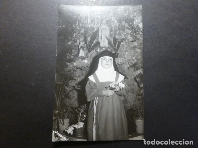 Fotograf&iacute;a antigua: MISLATA VALENCIA GONZALEZ FOTOGRAFO NI&Ntilde;A VESTIDA DE MONJA ANTIGUA FOTOGRAFIA 9 X 14 CMTS