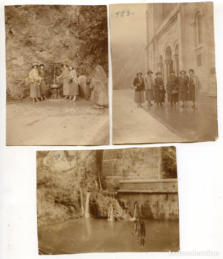 Alte Fotografie: Covadonga, Puerta de la Bas&iacute;lica, la fuente y la cascada, tres fotos fechadas el 23/09/1923