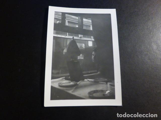 Fotograf&iacute;a antigua: FERROCARRIL TREN ESPA&Ntilde;OL VAGON COMEDOR ANTIGUA FOTOGRAFIA 7,5 X 10,3 CMTS