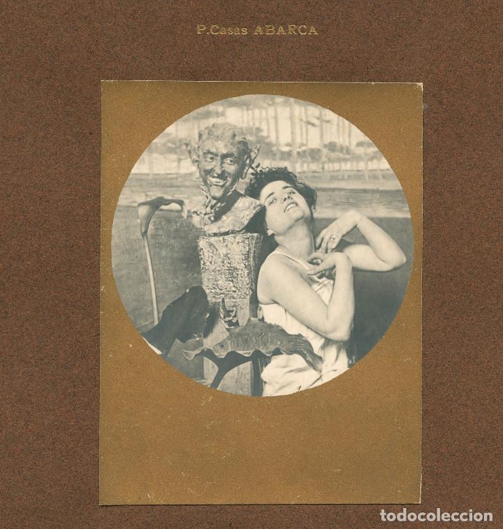 Fotograf&iacute;a antigua: PERE CASAS ABARCA (1875-1958) escena modernista con dama y escultura, 1903 aprox.